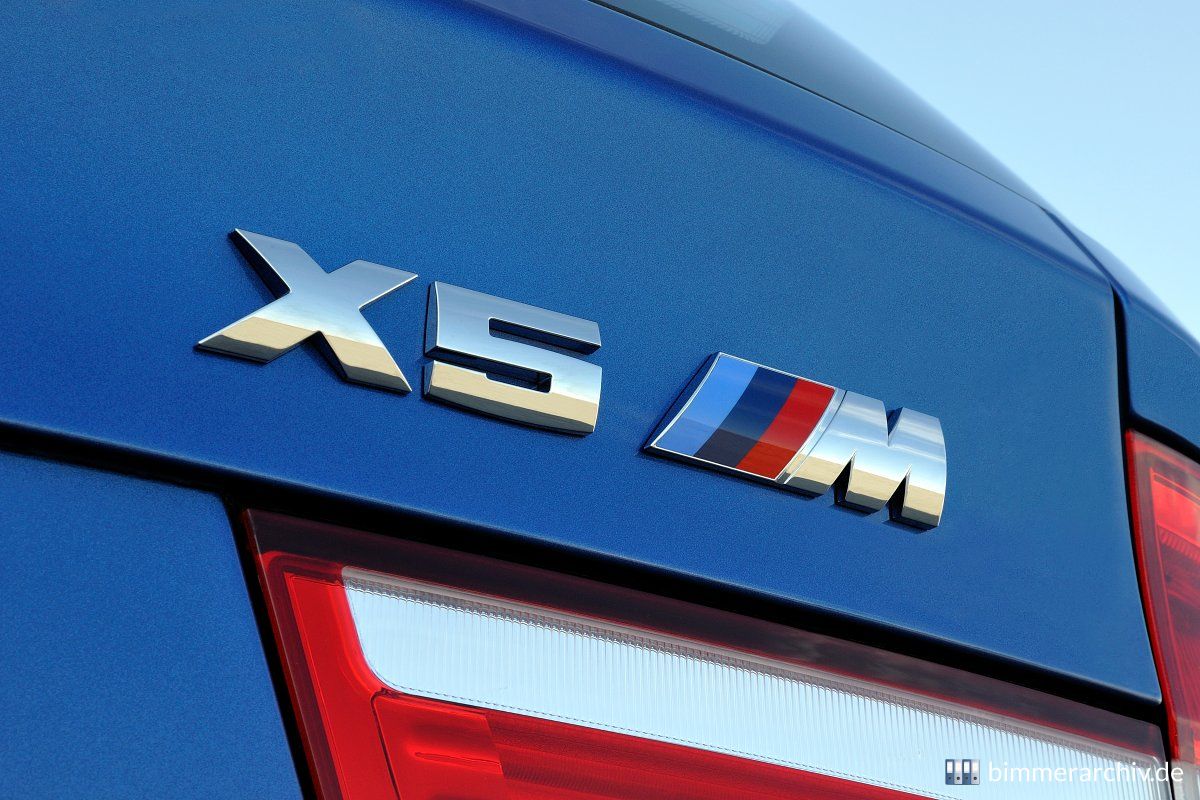 BMW X5 M Logo