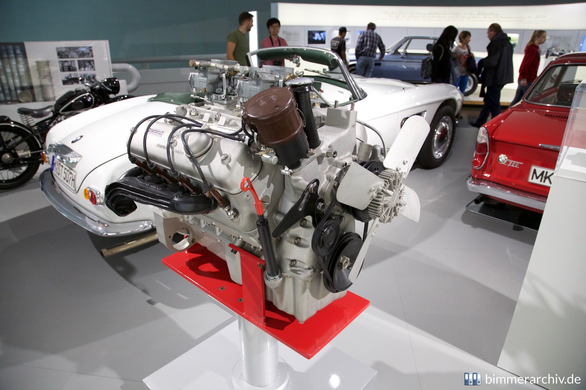 BMW V8 light alloy engine (1954)