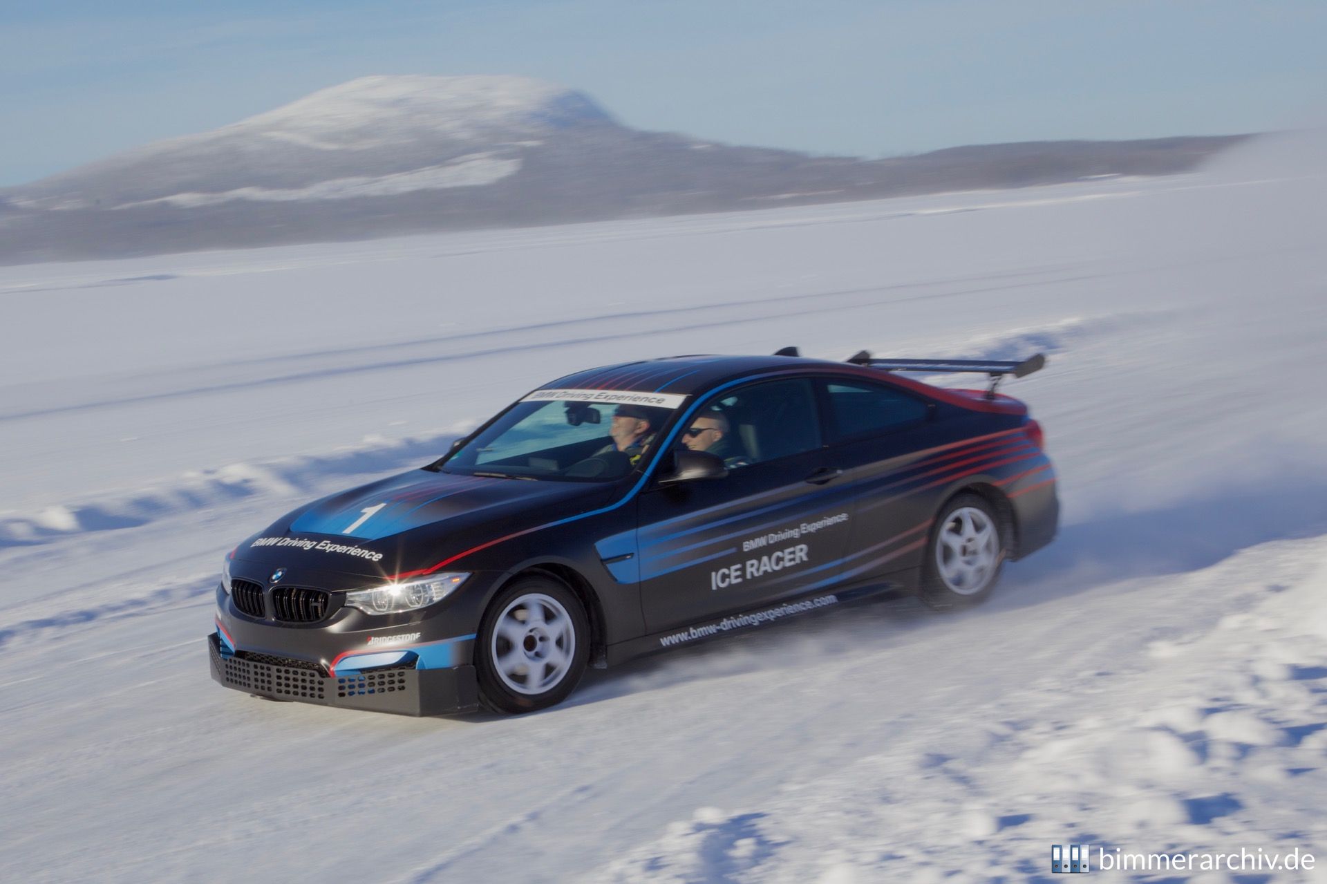BMW M4 GTS Coupé - Ice Racer