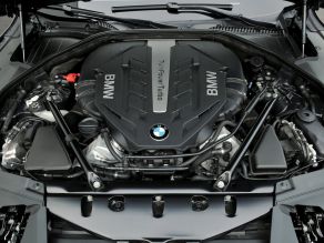 BMW 750Li - N63