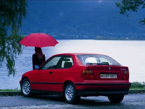 BMW 318ti compact