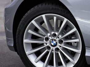 Der neue BMW 3er - 17-Zoll Rad