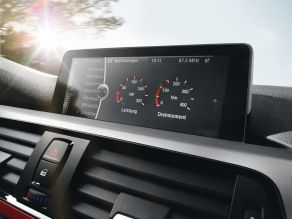 BMW 3er Limousine - Leistungsanzeigen im Bordmonitor