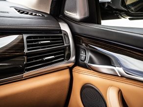 BMW X6 xDrive50i - Interior design Pure Extravagance Cognac