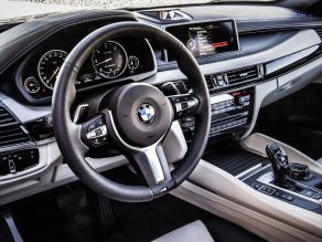 BMW X6 M50d - Interior design Pure Extravagance Ivory White