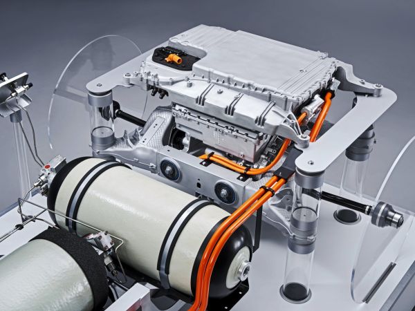 BMW i Hydrogen NEXT - peak power battery
