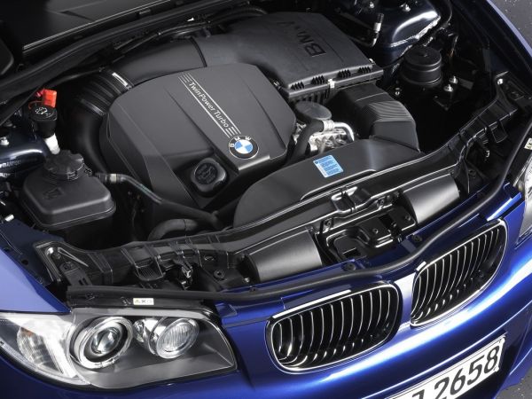 Der neue BMW Reihensechszylinder Motor mit TwinPower Turbo, High Precision Injection und Valvetronic