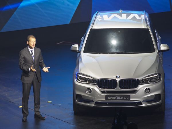 BMW Press Conference - Herbert Diess and BMW Concept X5 eDrive