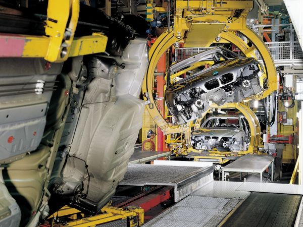 BMW Plant Dingolfing - swivel-arm assembly