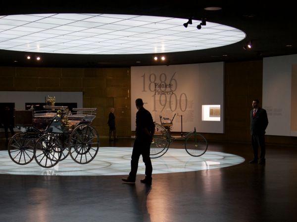 Mercedes-Benz Museum - Pioneers