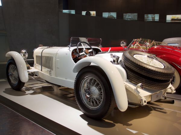 27/140/200 hp Mercedes-Benz model SSK sports two-seater (1928)